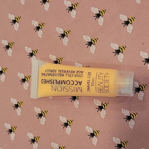 Beauty Society Travel Skincare - 8 Total Items - Picture 13 of 16